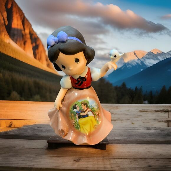 Snow White's Wish Bradford Disney Princess Precious Moments Figure - Picture 1 of 5